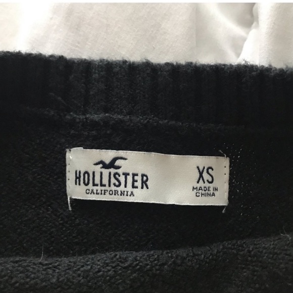 Hollister sweater - Picture 2 of 2